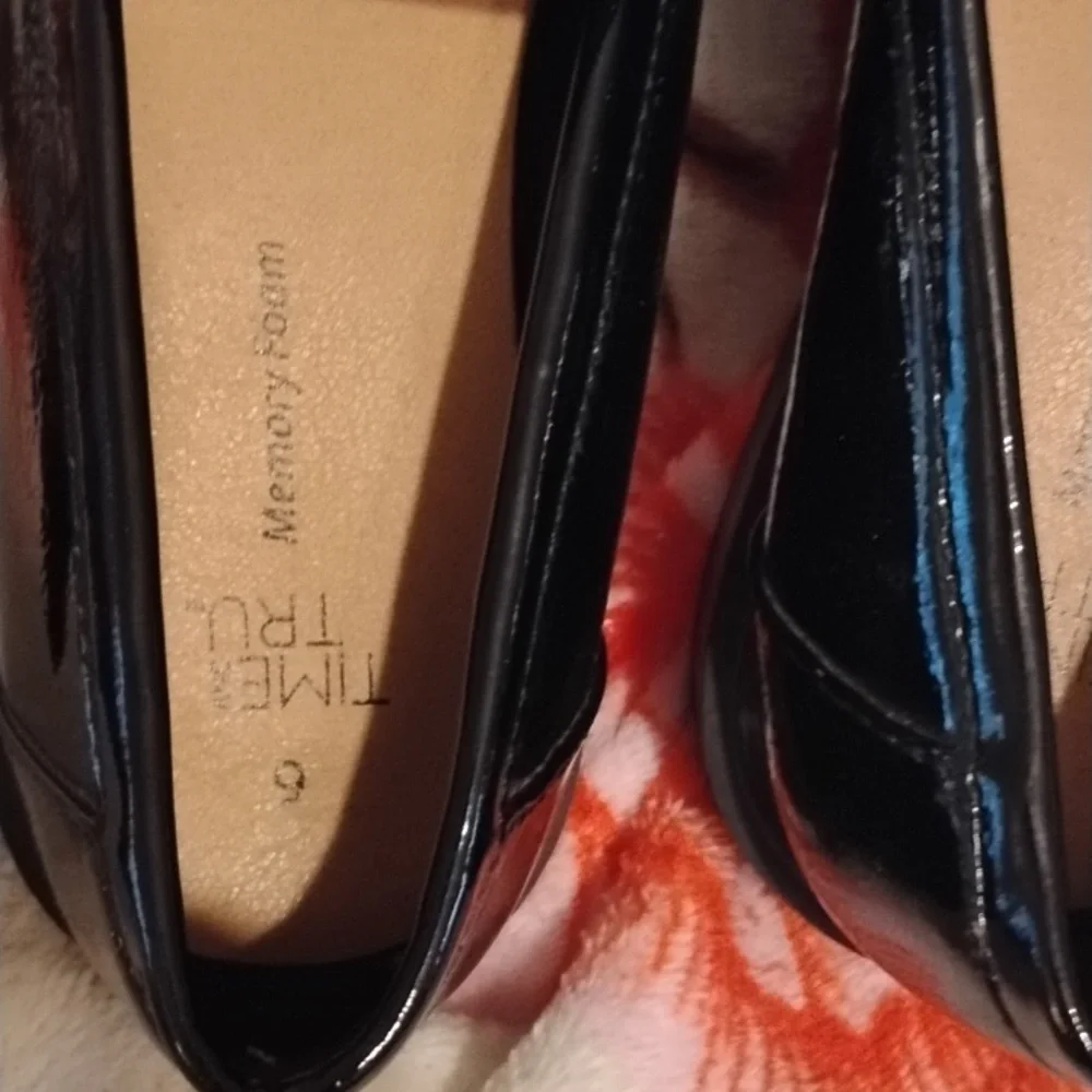 Girls shoes - Picture 3 of 5